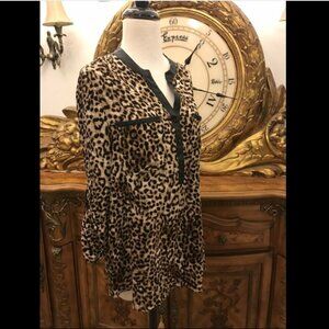 ** Daniel Rainn Animal Print Leopard Blouse Top, Medium, Excellent Condition B1